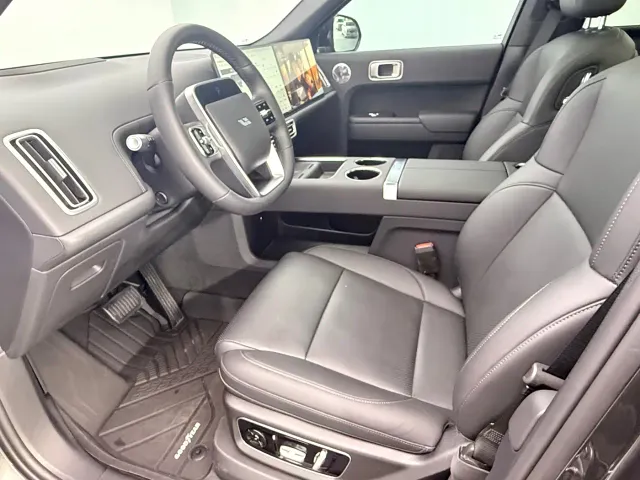Li Auto L9 — Фото автомобиля 8