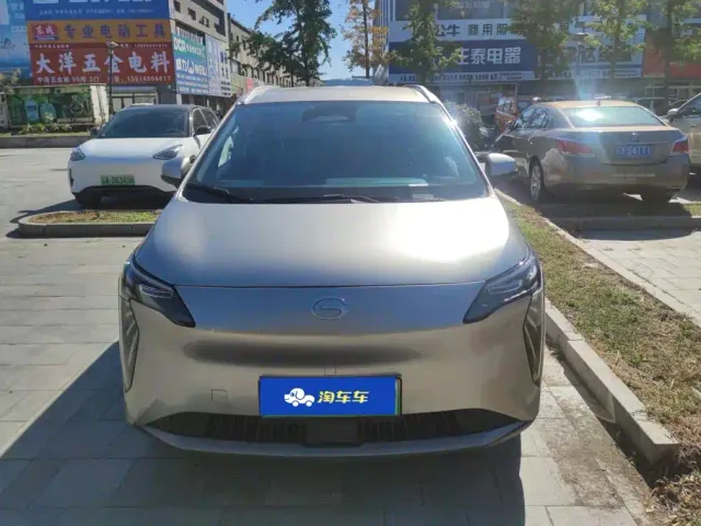 GAC Aion Y — Фото автомобиля 2