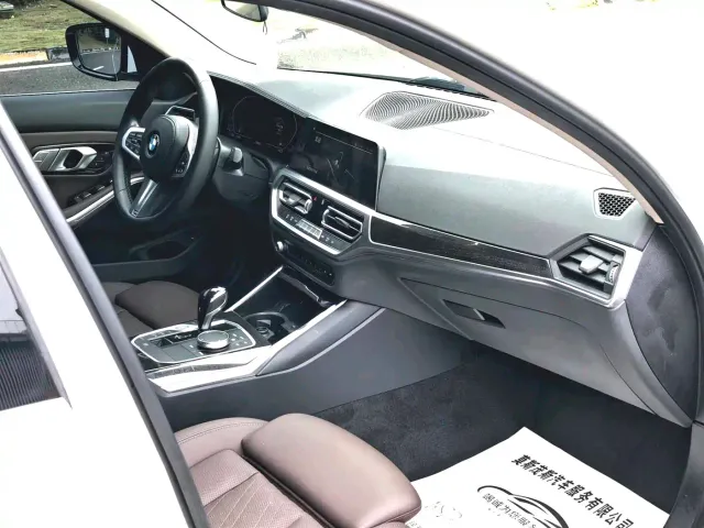 BMW BMW 3 Series 2022 325Li M Sport Package — Фото автомобиля 9