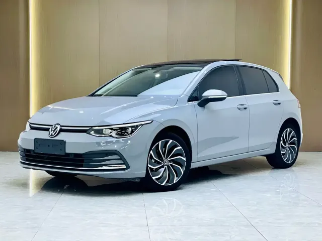 Фотография автомобиля — Volkswagen Golf