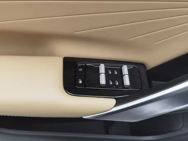 Geely Boyue L — Фото автомобиля 9