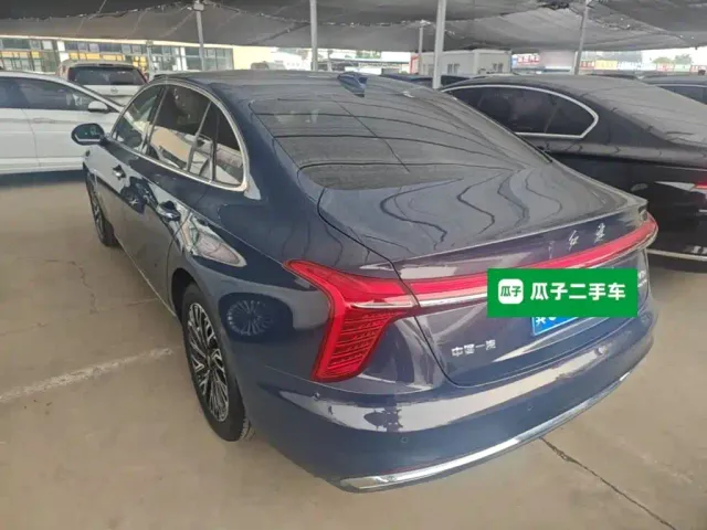 Hongqi H5 — Фото автомобиля 4