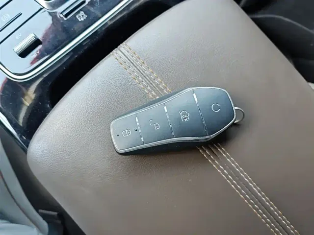 BYD Qin PLUS — Фото автомобиля 8