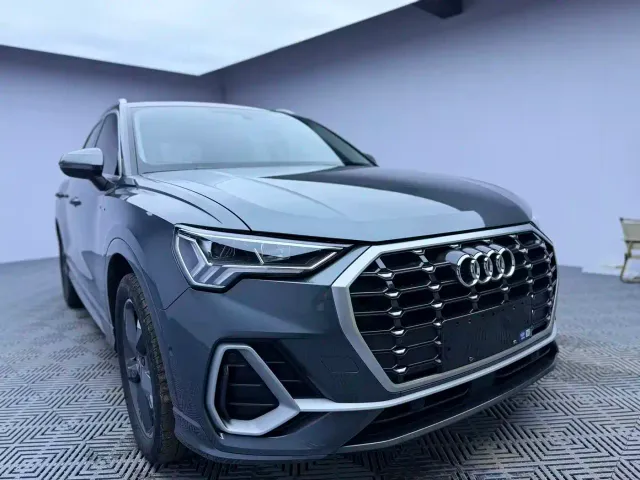 Audi Q3 — Фото автомобиля 3