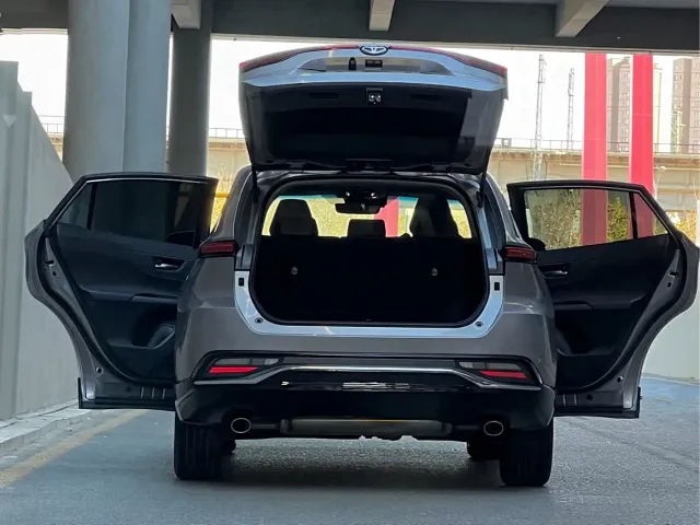 Toyota Venza — Фото автомобиля 14