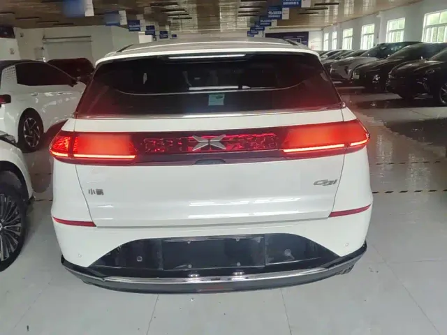 Xpeng G3 — Фото автомобиля 5