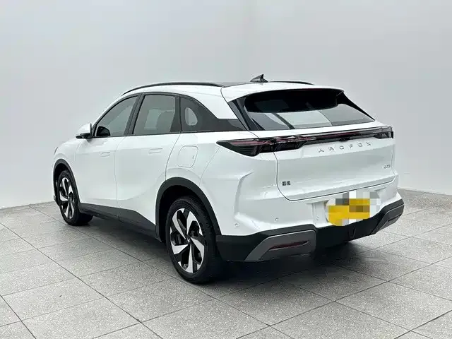 Arcfox Alpha T5 — Фото автомобиля 4