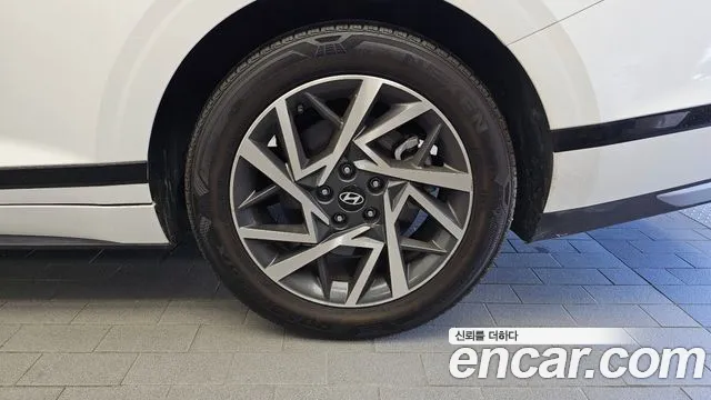 Hyundai Grandeur GN7 — Фото автомобиля 6