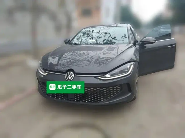 Фотография автомобиля — Volkswagen Lamando