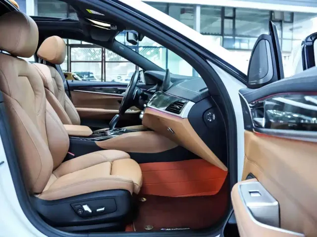 BMW 6 Series Gran Turismo — Фото автомобиля 9