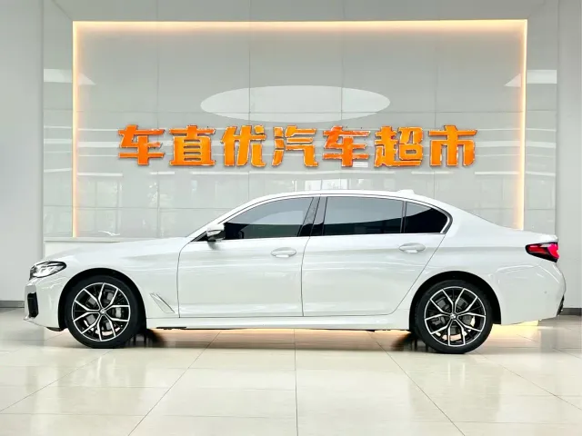 BMW 5 Series — Фото автомобиля 4