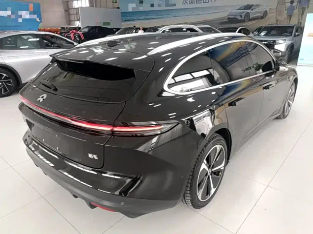 Nio ET5 Touring — Фото автомобиля 6