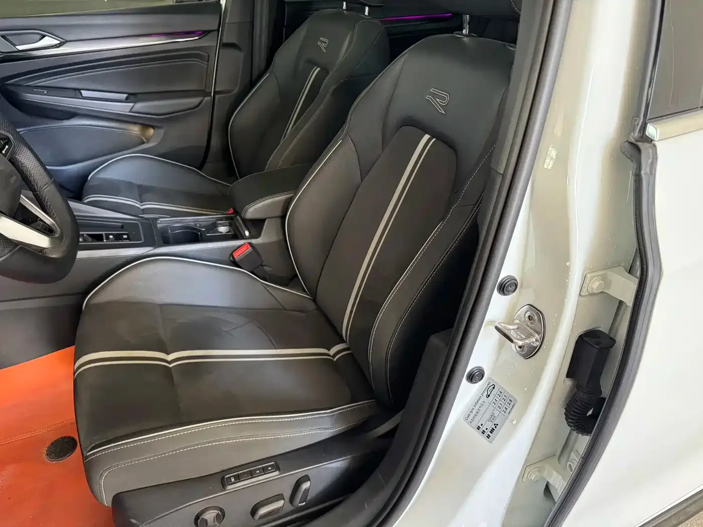 Volkswagen Golf 2021 280TSI DSG R-Line — Фото автомобиля 12