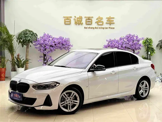 Фотография автомобиля — BMW 1 Series