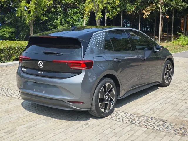 Volkswagen ID.3 — Фото автомобиля 8