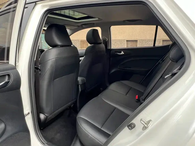 Kia KX1 — Фото автомобиля 9