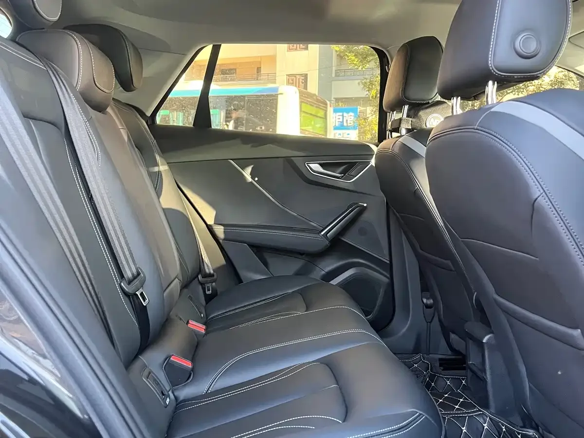 Audi Audi Q2L 2025 35TFSI Fashion Dynamic — Фото автомобиля 10