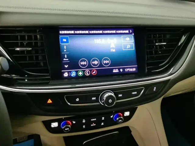Buick Regal — Фото автомобиля 12