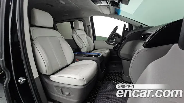 Hyundai Staria Staria L3.5 Lounge 9 мест — Фото автомобиля 19