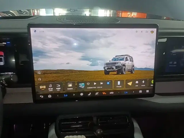 BYD FangChengBao Leopard 5 — Фото автомобиля 12