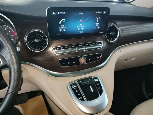 Mercedes-Benz V-Class — Фото автомобиля 9