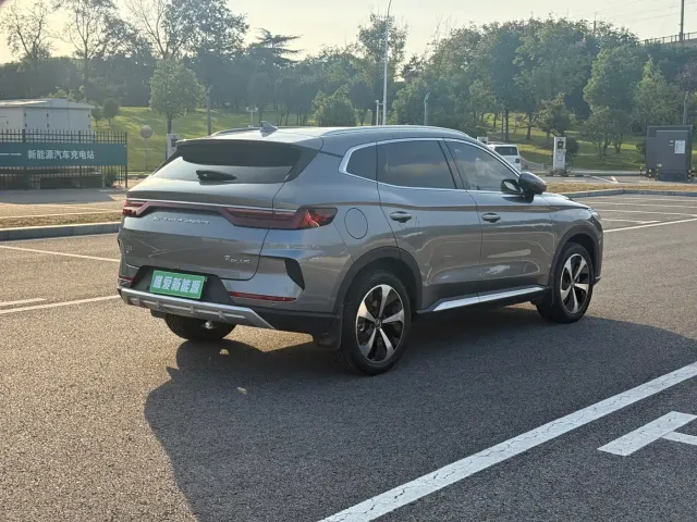 BYD Song PLUS — Фото автомобиля 14