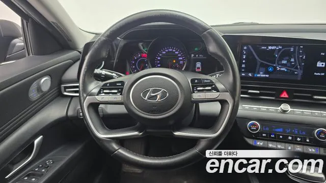 Hyundai AVANTE Avante (CN7) — Фото автомобиля 13