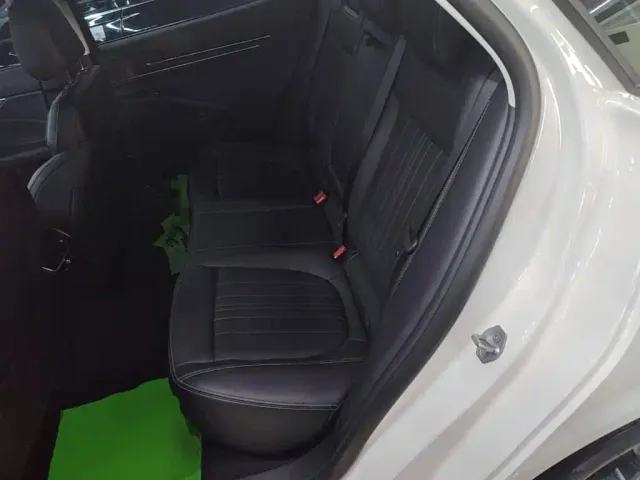 Ford Mondeo — Фото автомобиля 16