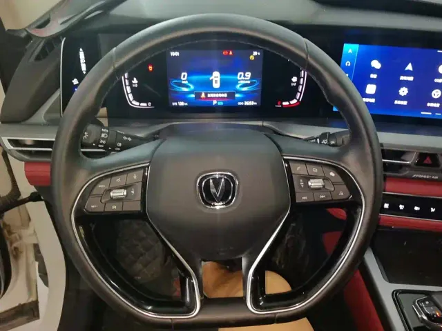 Changan CS75 Plus — Фото автомобиля 15
