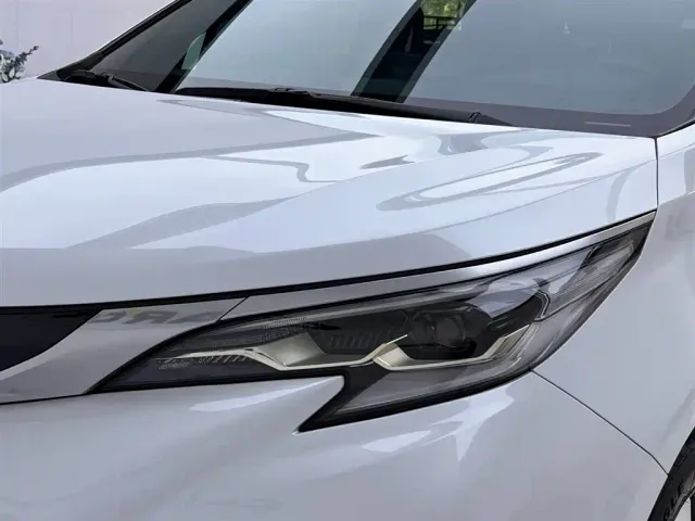 Toyota Granvia — Фото автомобиля 13