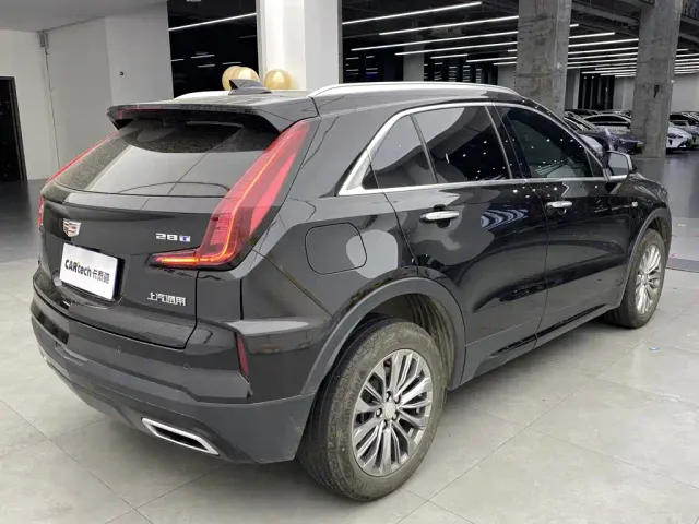 Cadillac XT4 — Фото автомобиля 3