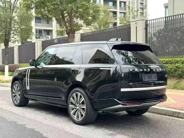 Land Rover Range Rover — Фото автомобиля 10