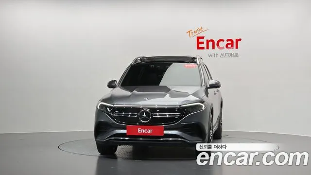 Mercedes-Benz EQB X243 — Фото автомобиля 3