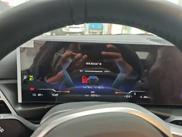 BMW i3 — Фото автомобиля 11