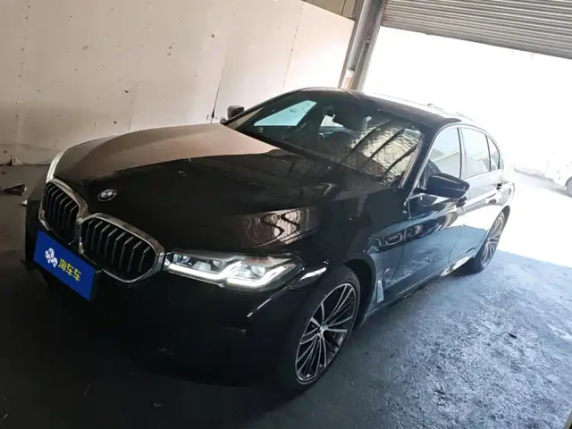 Фотография автомобиля — BMW 5 Series
