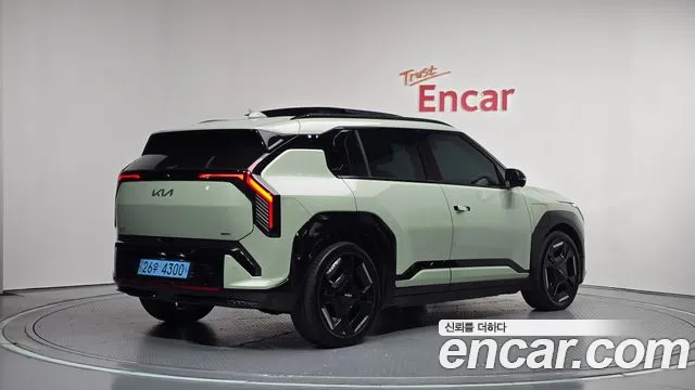 Kia EV3 — Фото автомобиля 2