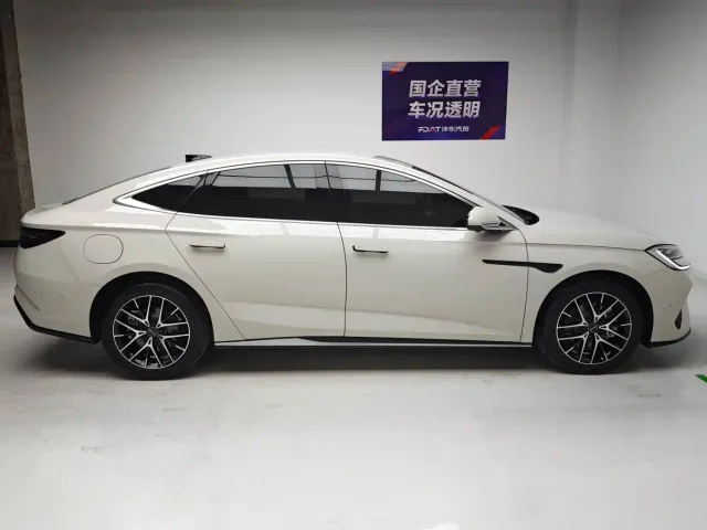 BYD Seal 07 DM-i — Фото автомобиля 7