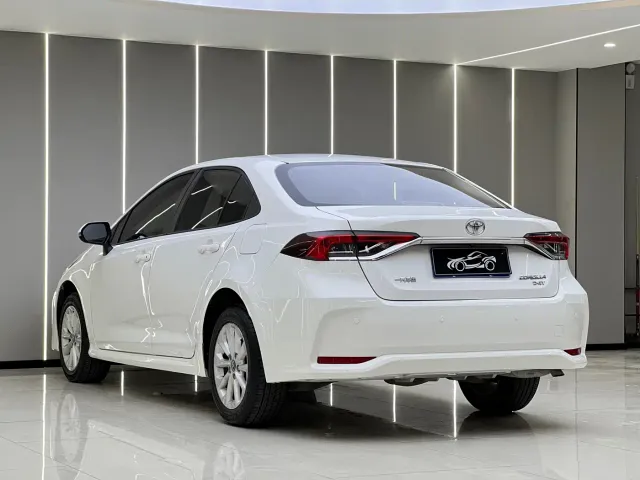 Toyota Corolla — Фото автомобиля 6