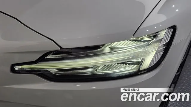 Вольво S60 S60 третьего поколения B5 Ultimate Bright — Фото автомобиля 21