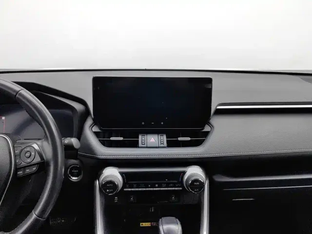 Toyota RAV4 — Фото автомобиля 12