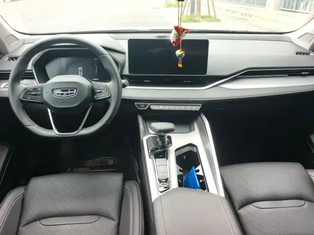 Geely Xingrui — Фото автомобиля 12