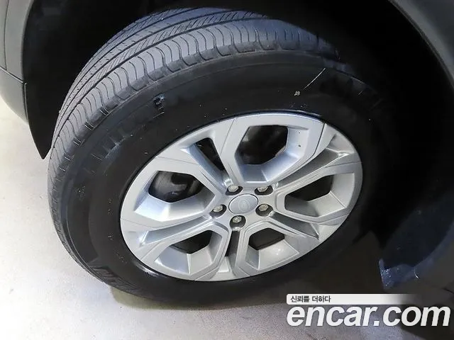 Land Rover Discovery Sport Generation 2 — Фото автомобиля 20