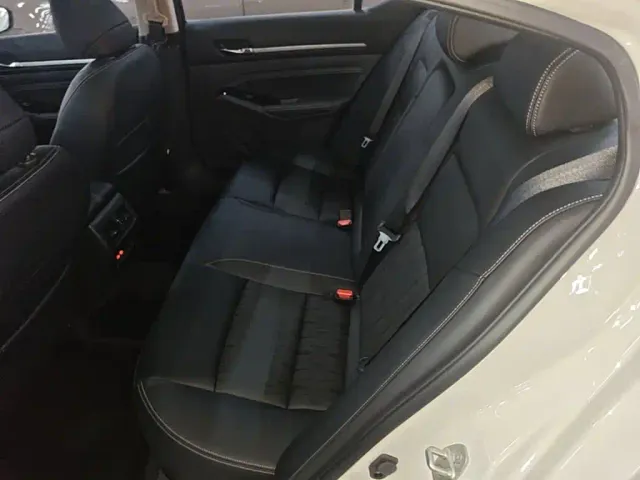 Nissan Teana — Фото автомобиля 16