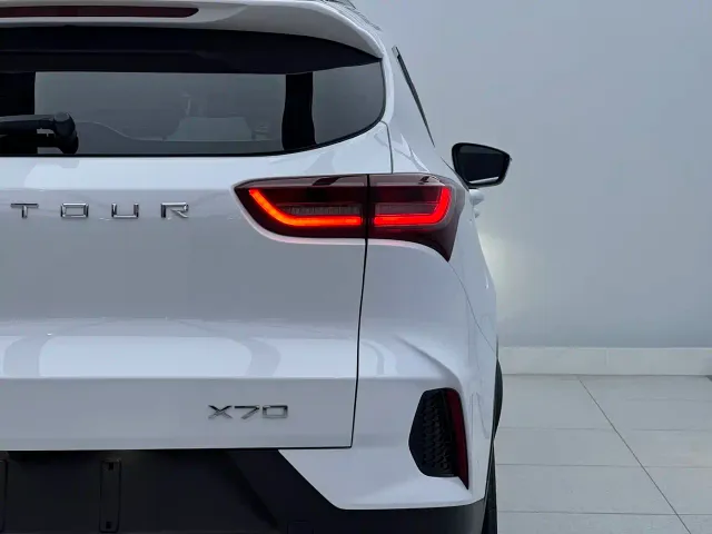 Jetour X70 — Фото автомобиля 14