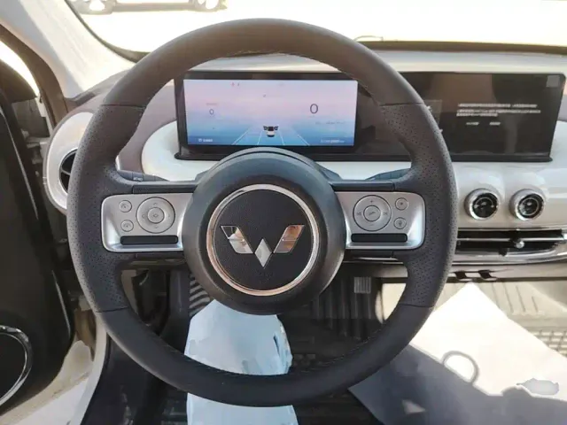 Wuling Bingo — Фото автомобиля 10