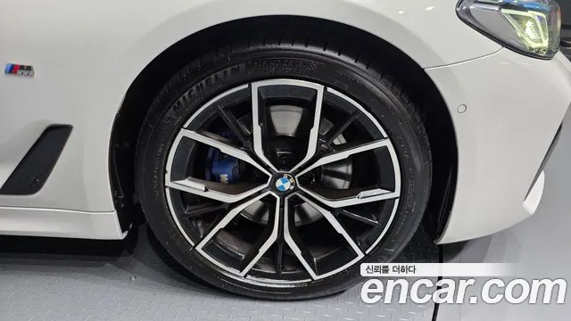 BMW 5 Series G30 — Фото автомобиля 6