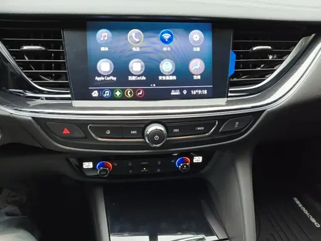 Buick Regal — Фото автомобиля 12