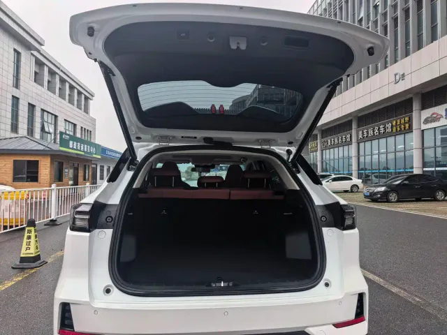 Changan CS55 Plus — Фото автомобиля 5