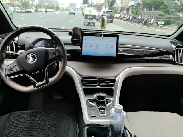 BYD Song Pro — Фото автомобиля 10