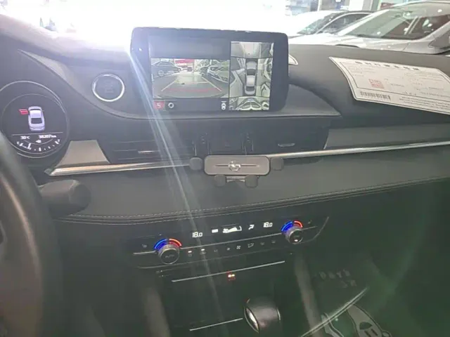 Mazda Atenza 2021 Model 2.5L Blue Sky Sport Edition — Фото автомобиля 5